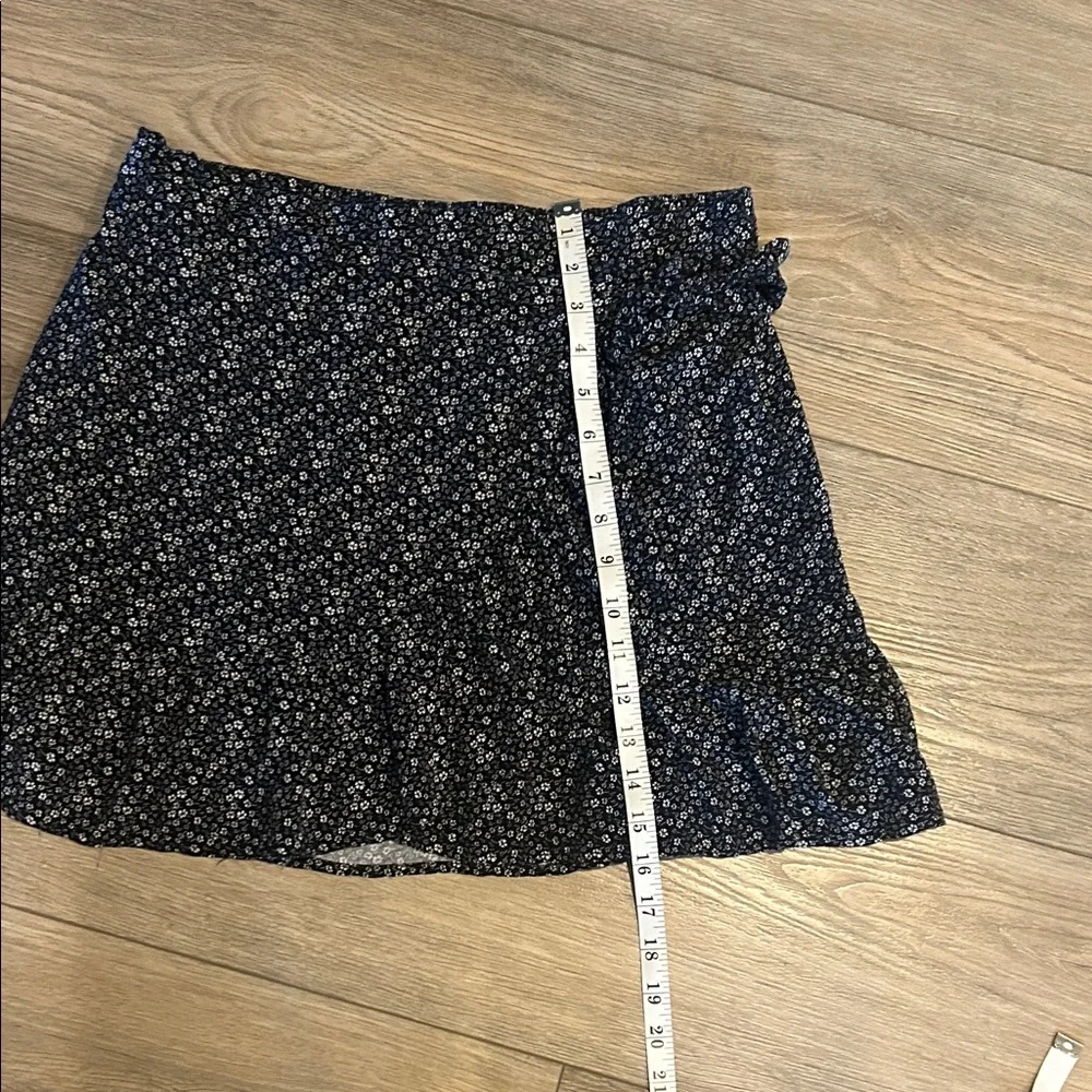 Cynthia‎ Rowley Floral Navy Blue and White Skirt